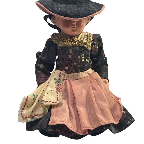 Vintage Handcrafted European Folk Art Doll With Traditional Dress & Hat Collecti - Picture 8 of 8